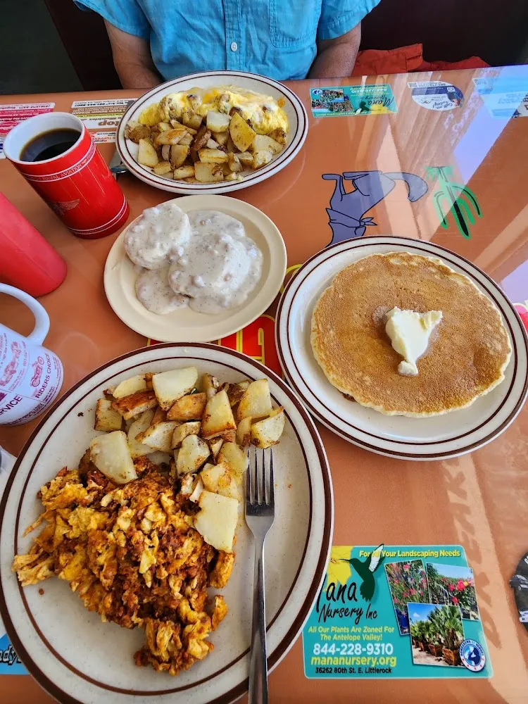 Biscuits and Gravy Eggand Chorizos